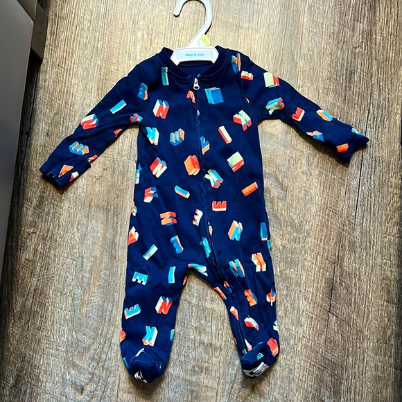 Clothes - Picture 1 of 1